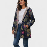 Yvonne | Marineblauer Mantel mit floralem Muster