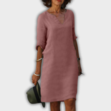 Lyns - Kleid mit V-Ausschnitt