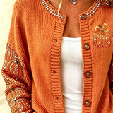 Maria | Langärmliger, bequemer Cardigan mit Halloween-Kürbismuster und Vintage-Print