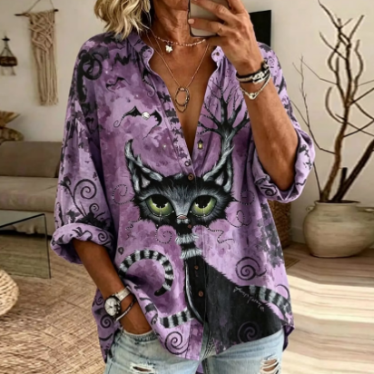 Keira | Retro-Halloween-inspiriertes schwarzes Katzen-Kunstmuster-Shirt