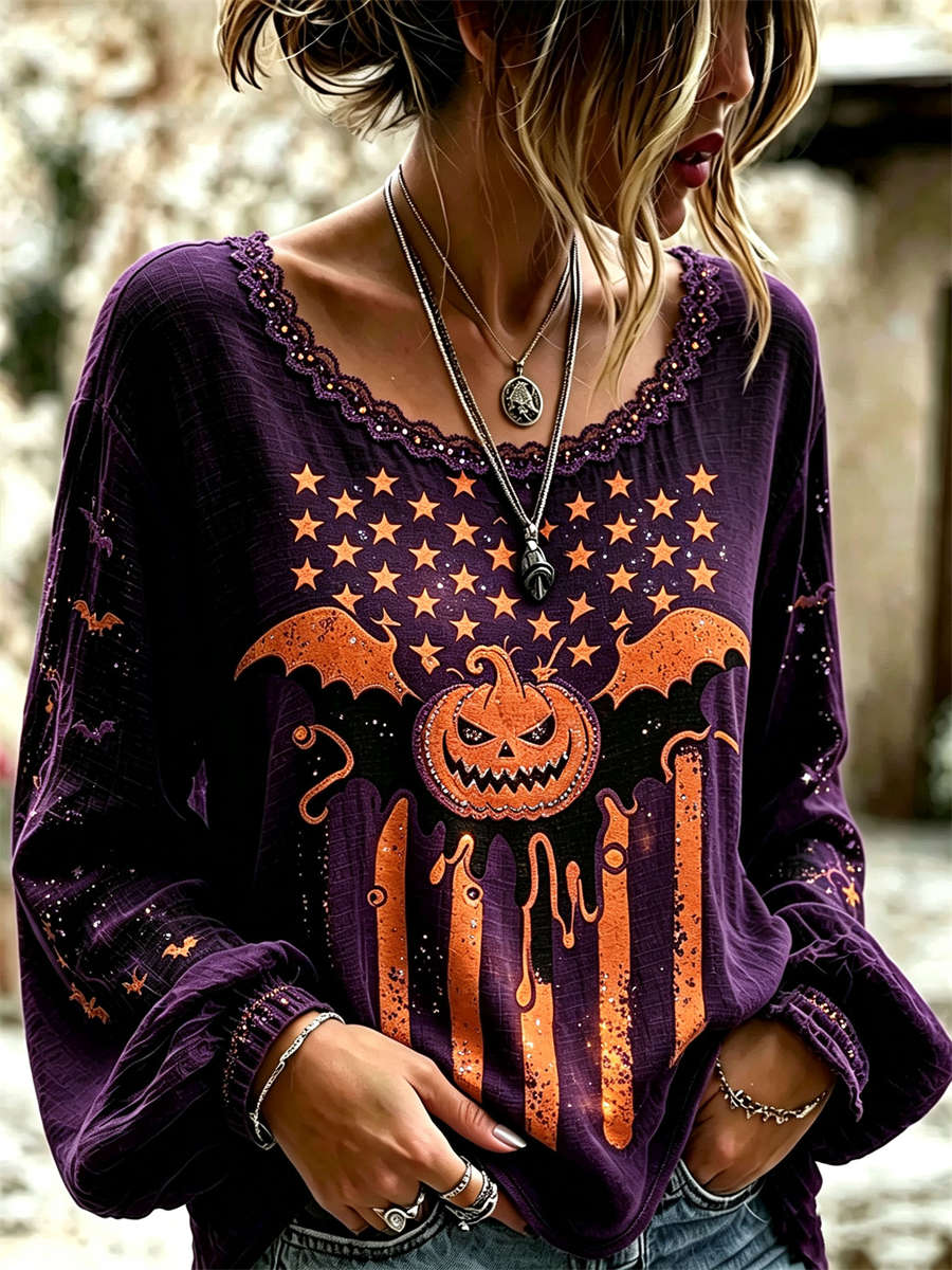 Alana | Halloween-inspirierte Langarmbluse mit V-Ausschnitt und Spitzenbesatz in Lila mit Kürbis- und Fledermaus-Sternmuster