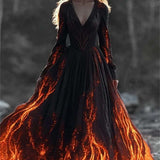 Margaret | Halloween-inspiriertes, langärmliges Maxikleid mit schwarzem Flammenmuster und V-Ausschnitt