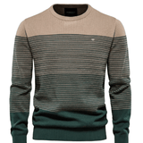 Der Herrenpullover Ekkehard Męski im klassischen Stil vereint maximalen Komfort