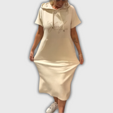 Saskia - Lässiges Kapuzenkleid