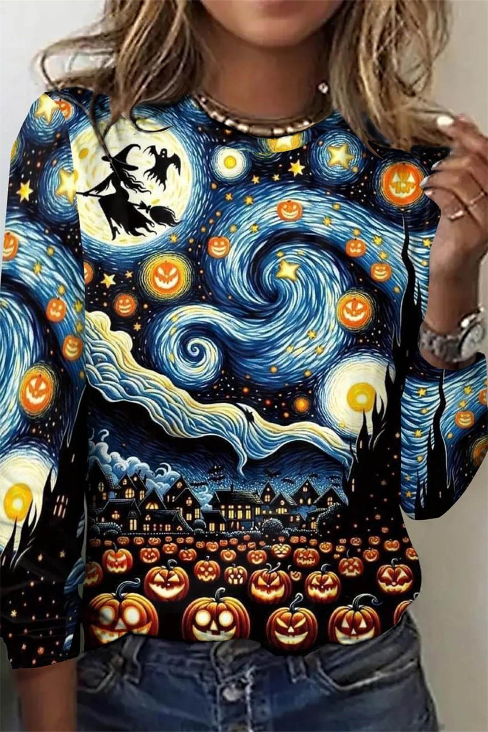 Daisy | Halloween-inspirierte Rundhalsbluse mit Multi-Sternennacht-Kürbis-Hexen-Grafik