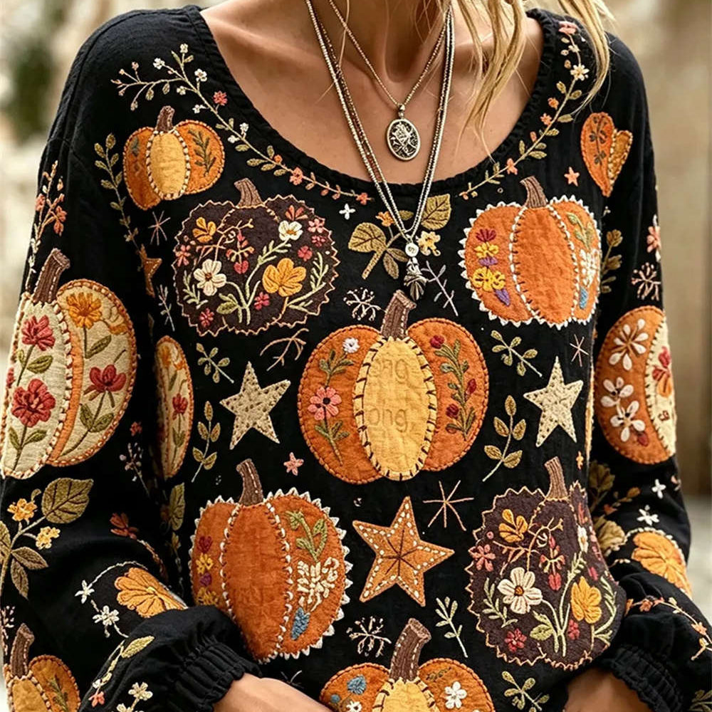 Esme | Halloween-inspirierte schwarze, geblümte Kürbis-Langarmbluse mit Rundhalsausschnitt