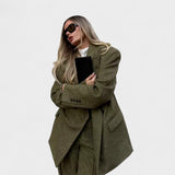 Ana - Elegante Urban Outfit