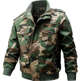 Hochwertige Jacke mit zahlreichen Taschen