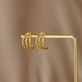 Anaya Triple Gold Hoop Ohrringe