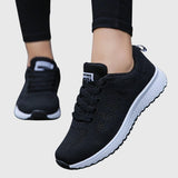 Hazel | Chunky Strick-Mesh Trainer