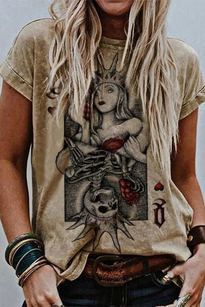 Gabrielle | Kurzärmliges T-Shirt mit Rundhalsausschnitt und Halloween-inspiriertem Spielkartendruck