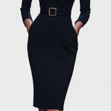 Kate | Raffiniertes schwarzes Kleid mit Gürtel und Stehkragen