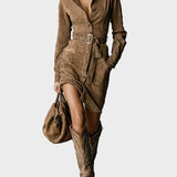 Sjoukje - Midi-Kleid aus Suédine mit langen Ärmeln und Bindegürtel